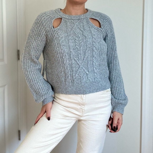 Shoulder Cut Out Cable Knit Pullover Sweater - Picture 2 of 11